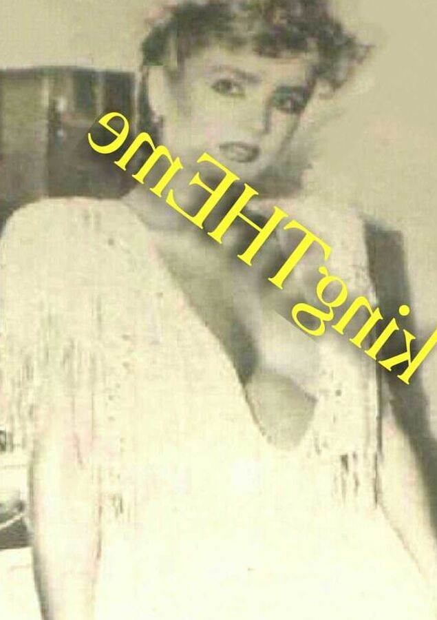 Seda Sayan Ustsuz - i am not want friend why a u understand