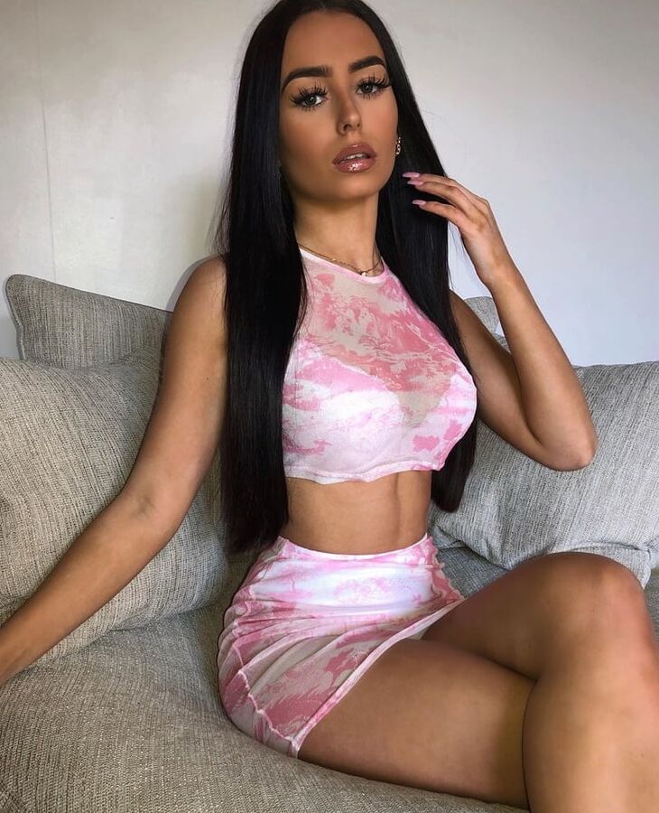 sexy as fuck Slut