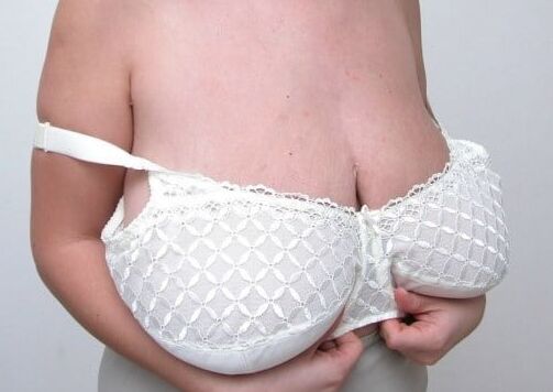 More mature tits in bra