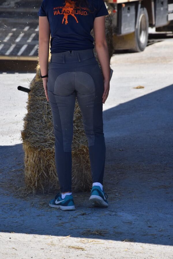 girls in jodhpurs