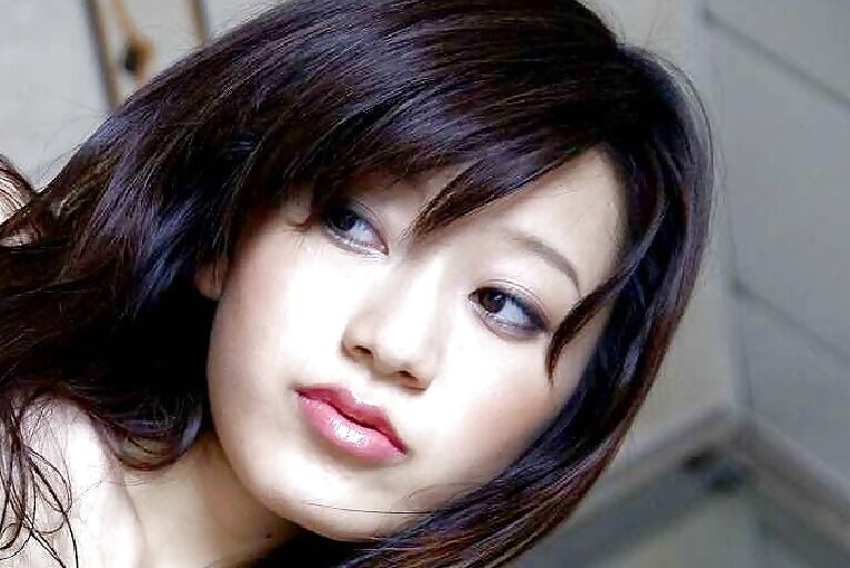 Hot Asian Instagram MILF (yrs.)