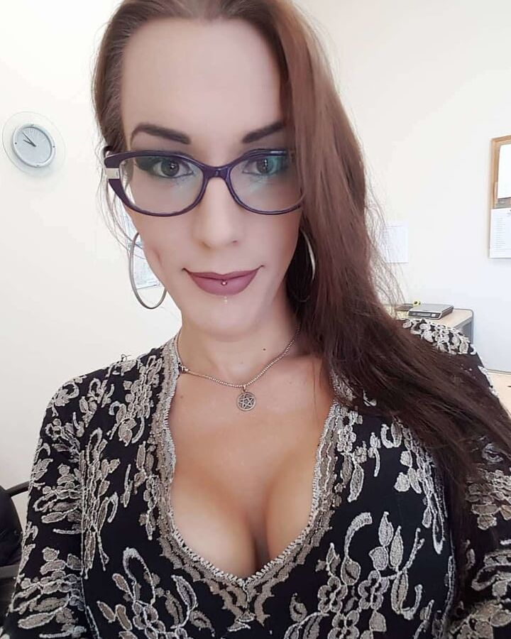 Cum on Gothic