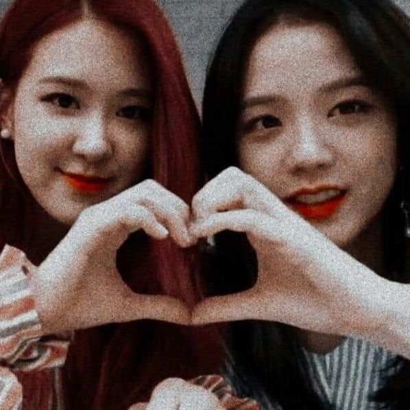 Jisoo and Park chae young