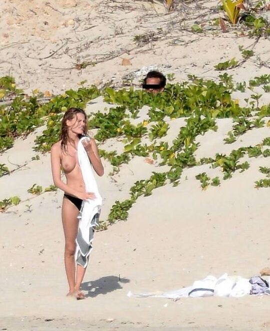 Slut Model Edita Vilkeviciute Nude Beach
