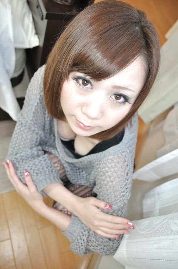 Fresh Asian turnout, Osaka homesick girl likes eating pussy