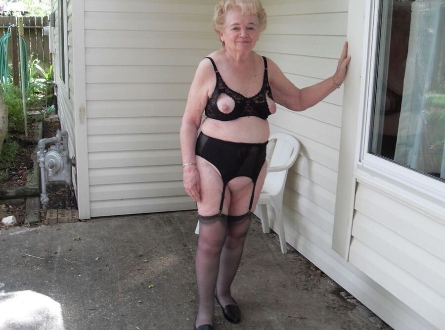 this granny turns me on