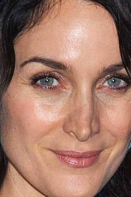 CARRIE-ANNE MOSS