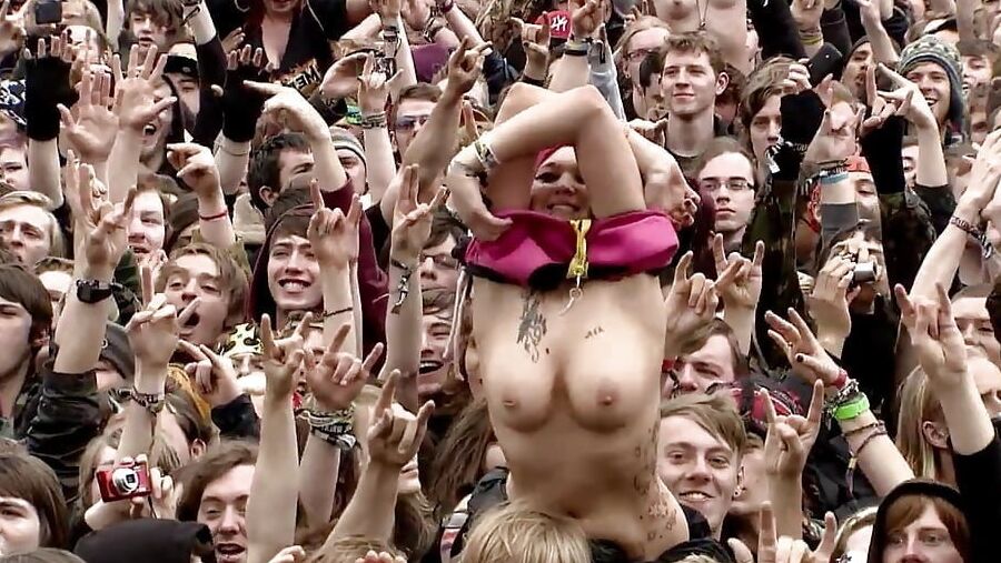 Flashing Tits