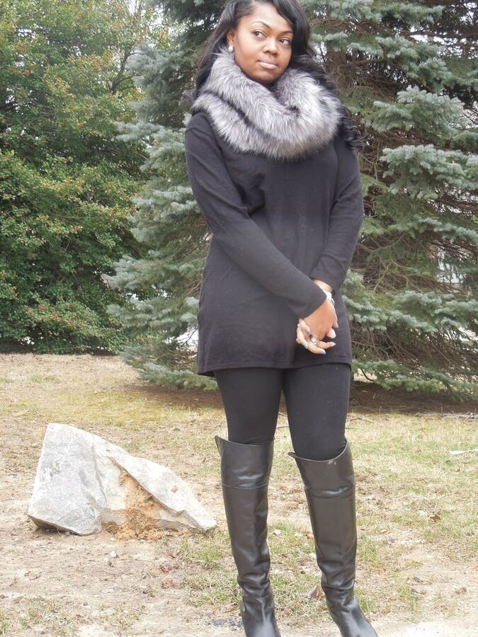 Ebony Goddesses wearing boots