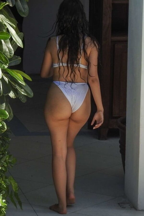 Camila Cabello - Sexy Cuban Babe