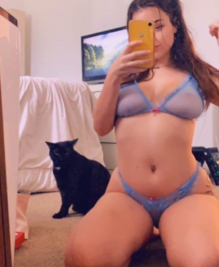 Selfie girls, nice ass