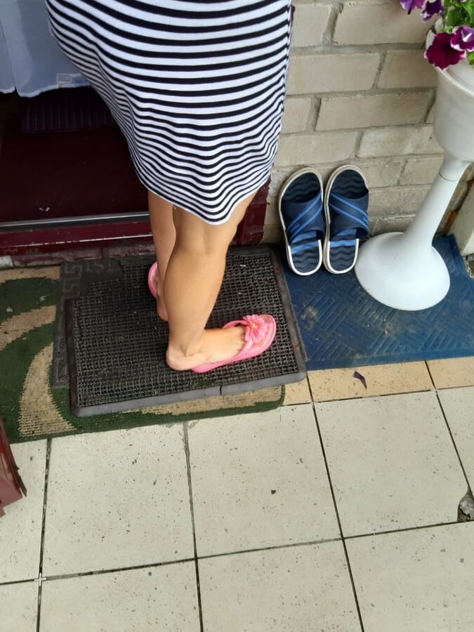 Mom in Flip Flops