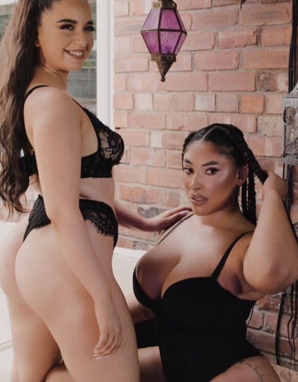 Busty Ebony Babe: Kiah
