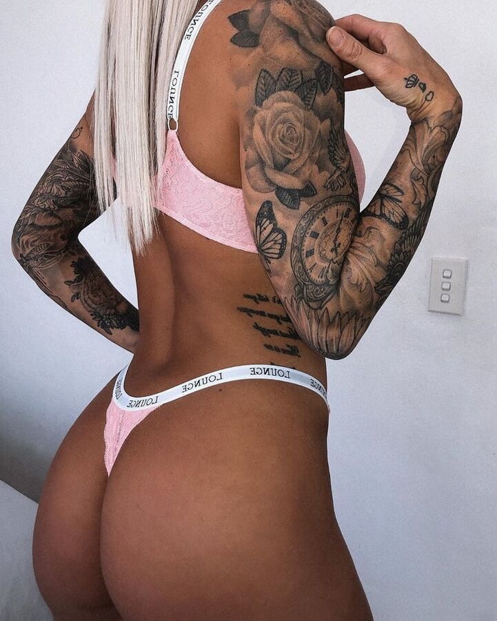 On Instagram- courtwalding_