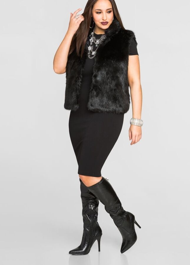 Milfs and Gilfs wearing boots no.