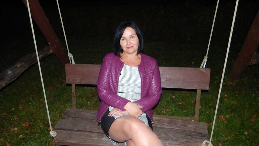 sexy females in tights pantyhose nylons