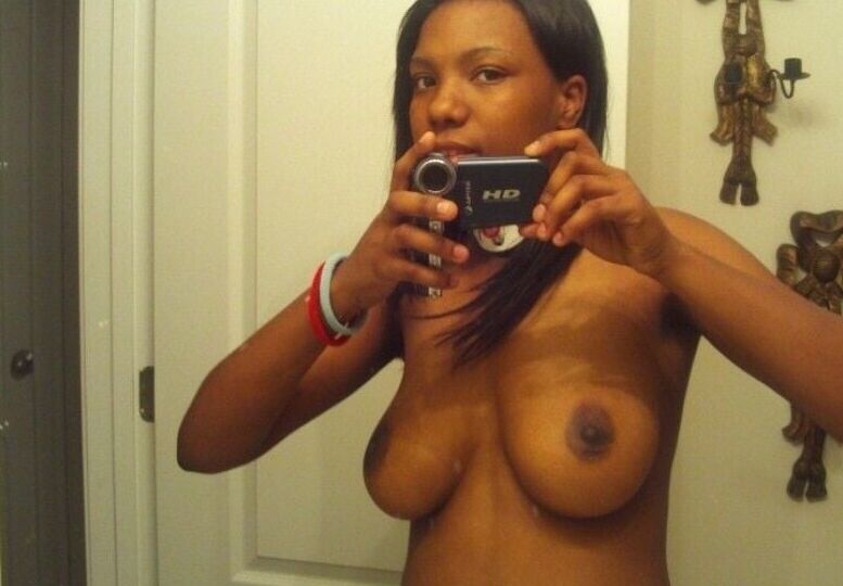 Ebony Selfies