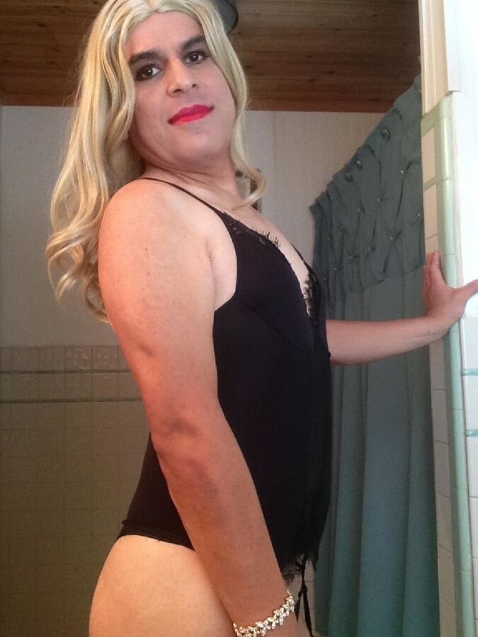 Amateur ladyboy