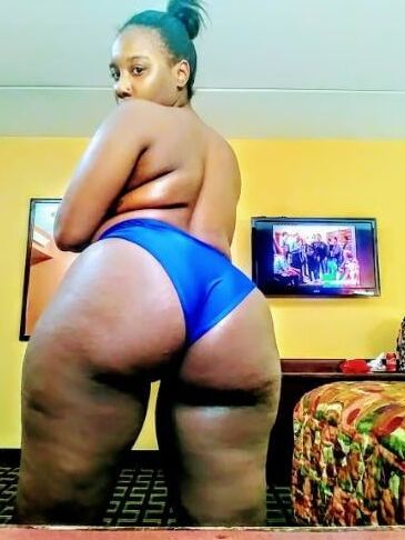 Dem Hoes Thick