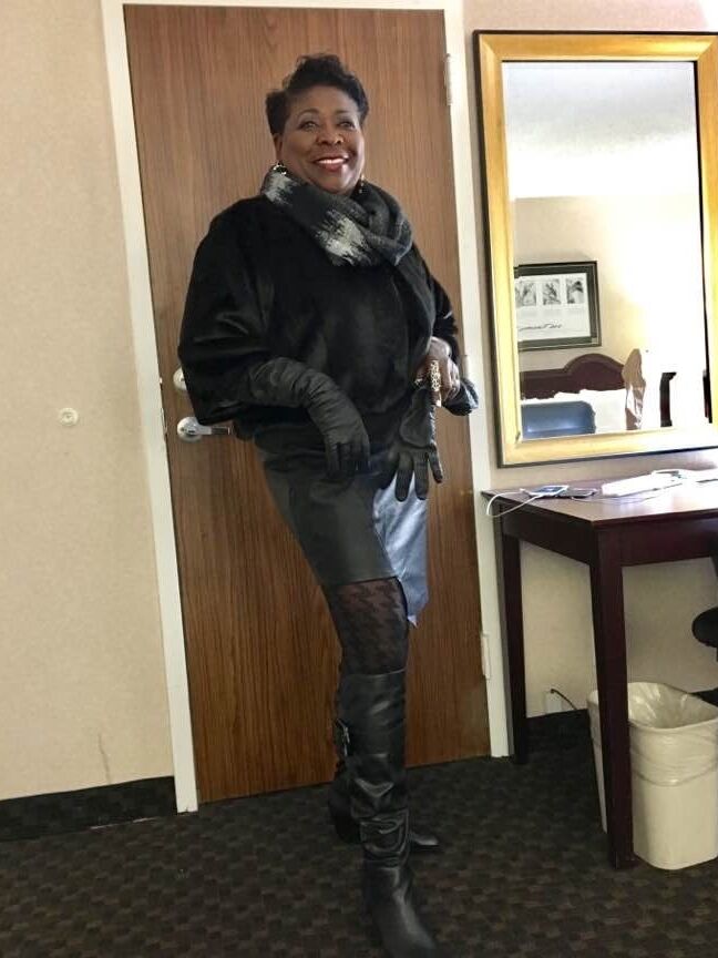Ebony Goddesses wearing boots