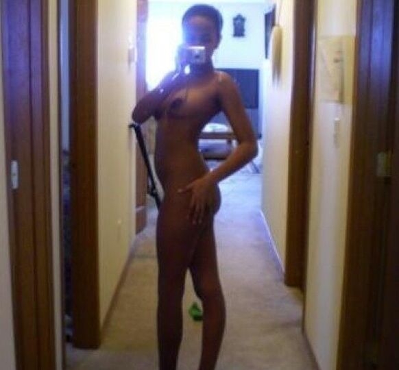 Ebony Selfies