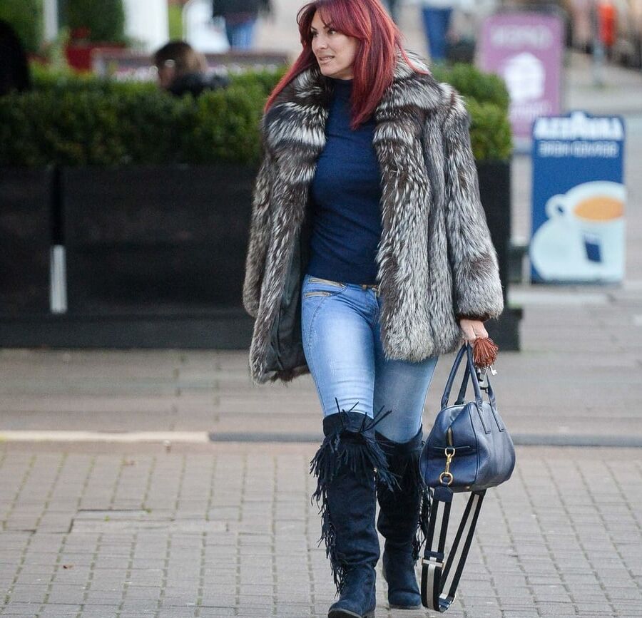 Female Celebrity - UK Misc Booted Babes