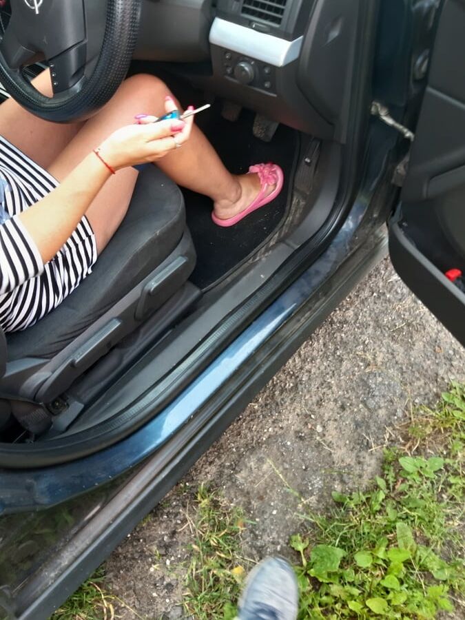 Mom in Flip Flops