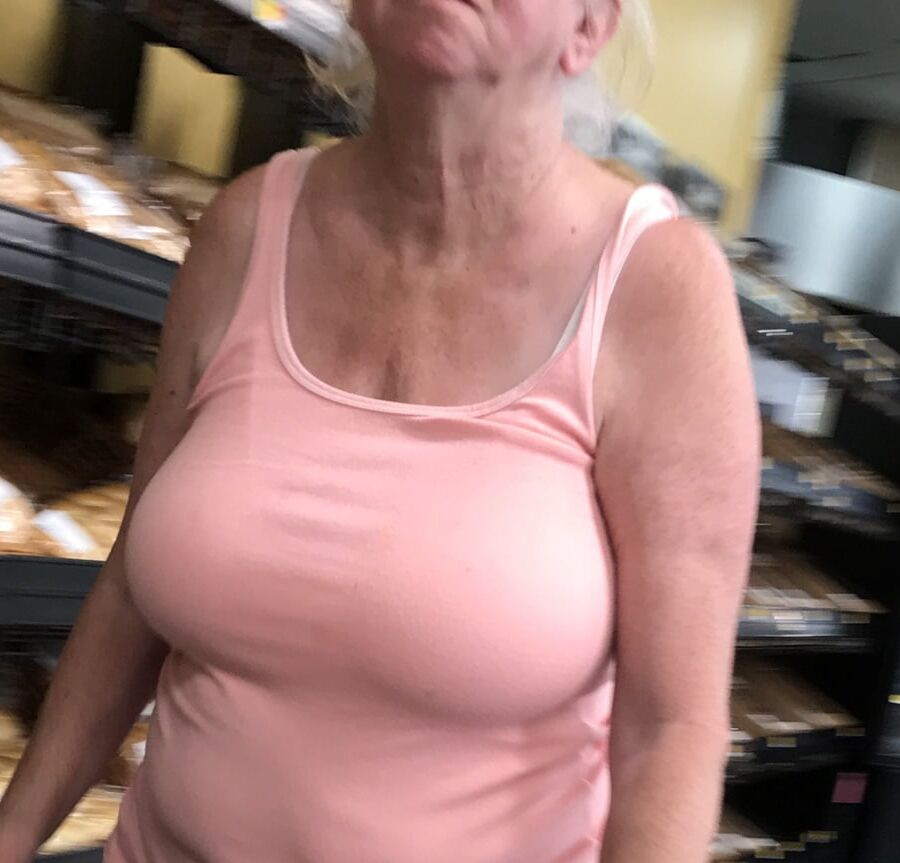 Voyeur jugs