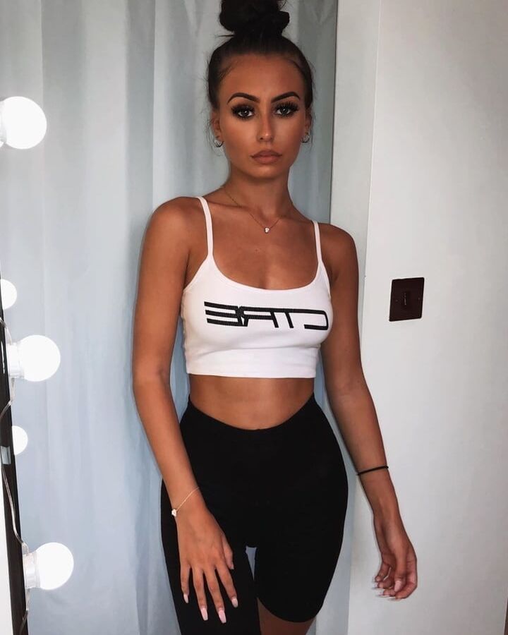 sexy as fuck Slut