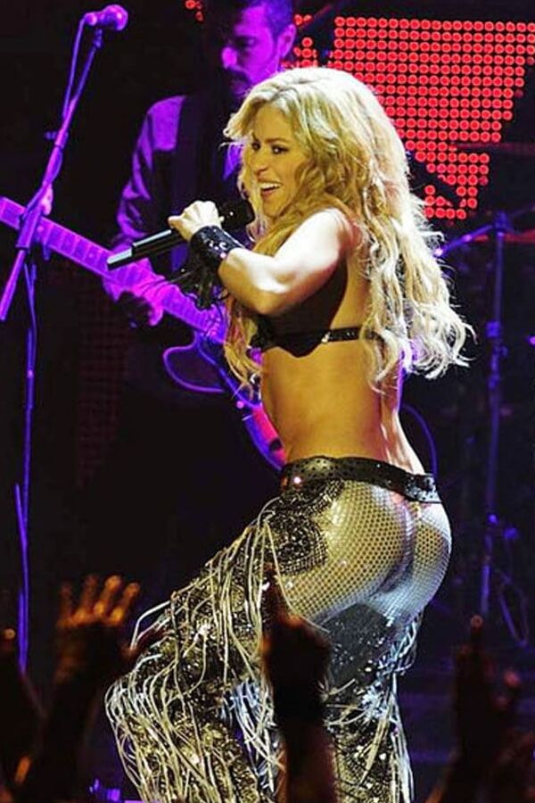 Shakira sexy