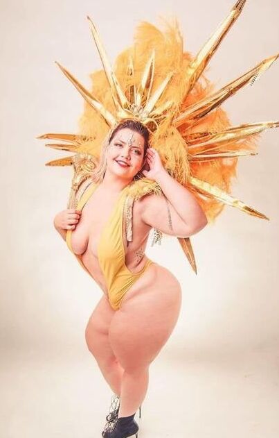 DEBORA PORTO, A GORDELICIA