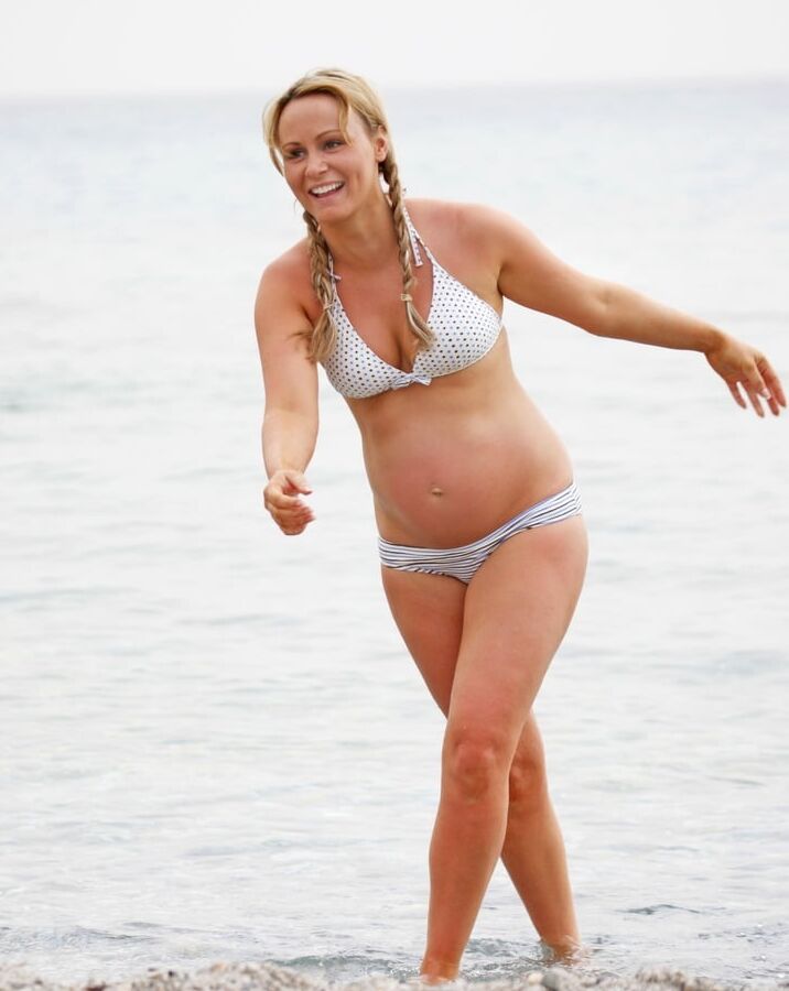 Celeb slag Chanelle Hayes Part : Skinny bimbo years