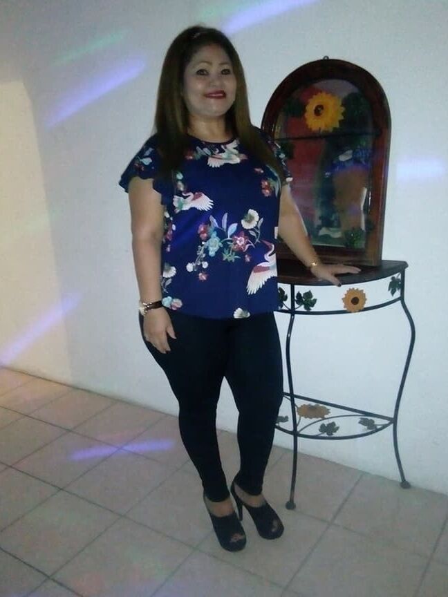 UNA RICA MADURITA Y SU SABROSA AMIGA