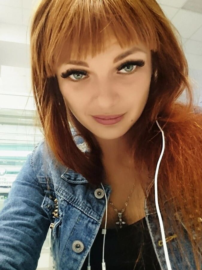 HOT BODY GINGER AMATEUR
