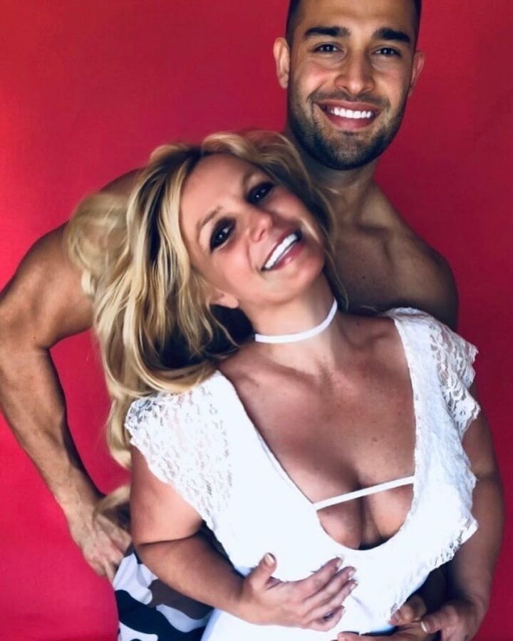 Britney Spears Social Media ..