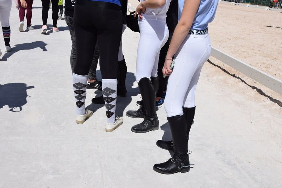 girls in jodhpurs