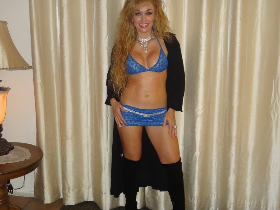 Latina feeling Slutty