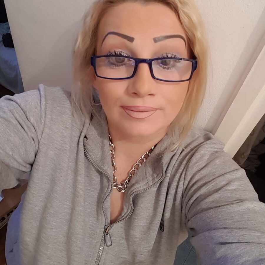horny bbw slut