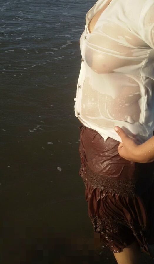 Hot girls bhabhi outdoor capture