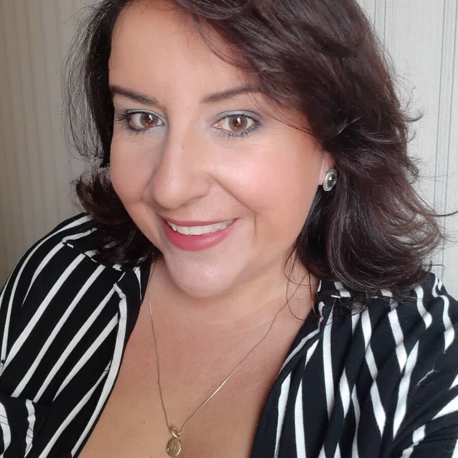 Coroa gostosa (sexy mature face to cum)
