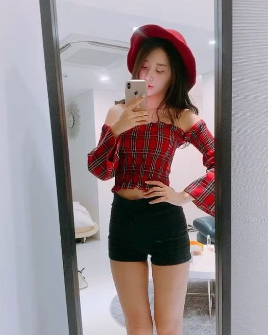Sexy korean girl