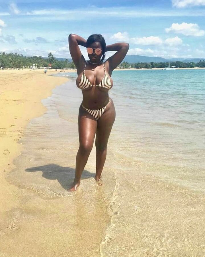 SUMMER TITTIES vol HUGE GALLERY HUGE BOOBS