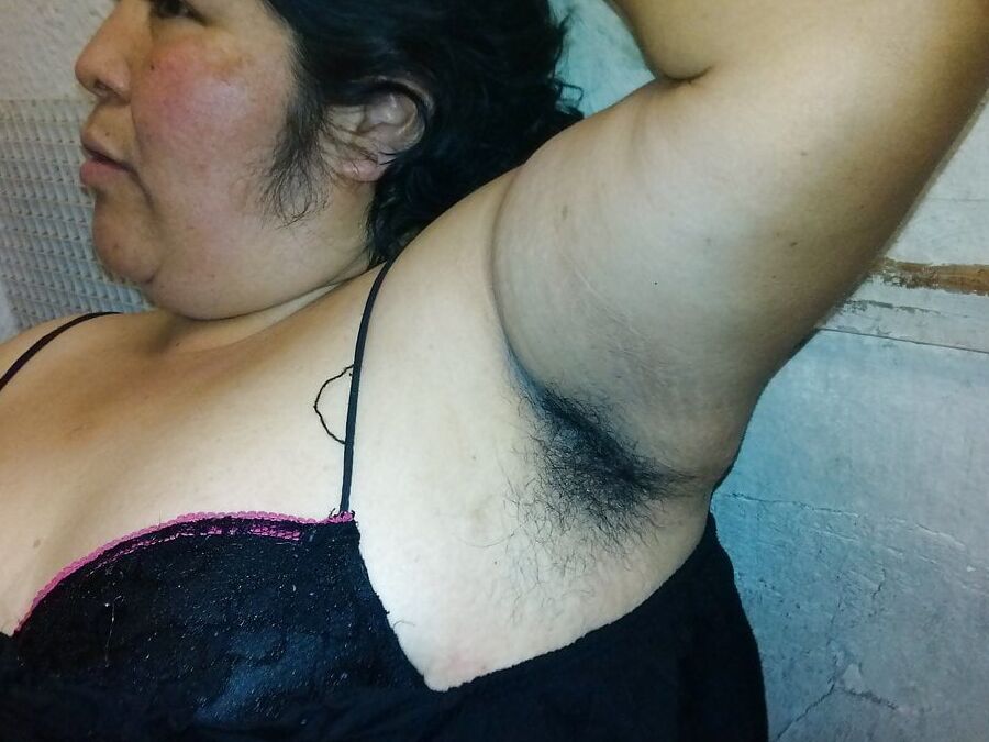 Increible peludita Madura