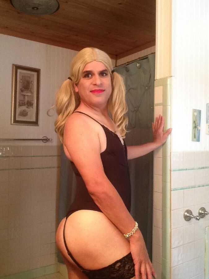 Amateur ladyboy