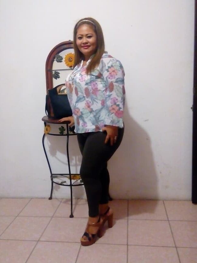 UNA RICA MADURITA Y SU SABROSA AMIGA