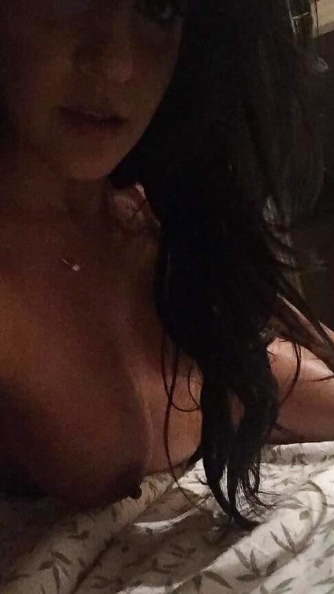Sexy NRI milf exposed beautiful tits and ass