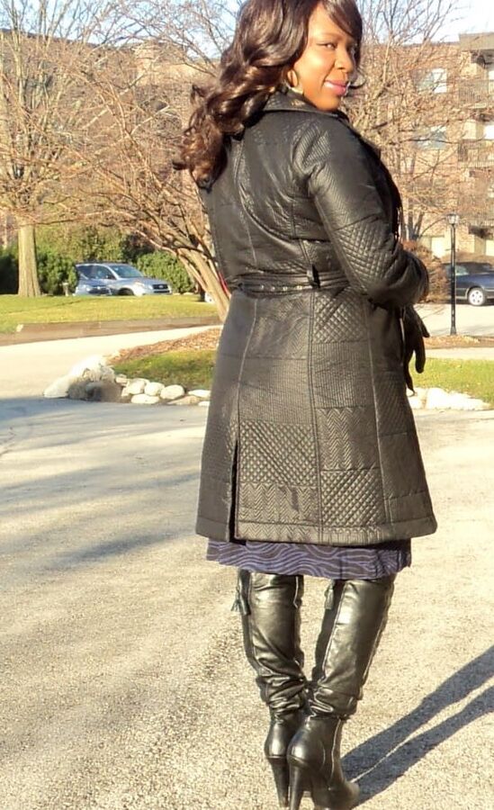 Ebony Goddesses wearing boots