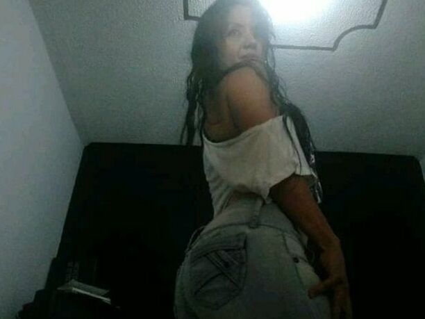 Rocio maestra de aerobicos colombiana caliente y supersexi