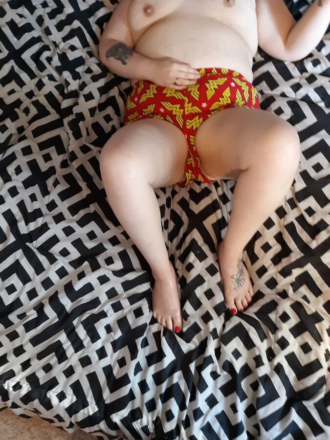 Pawg bbw wife booty shorts