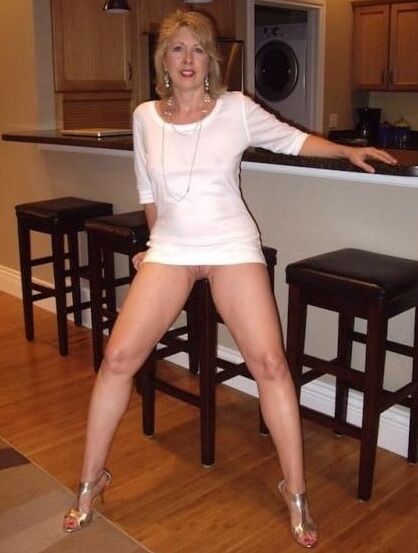 Mature slut enjoys it at her age